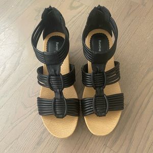 Bare Traps Marlow Wedge Sandal, Like New